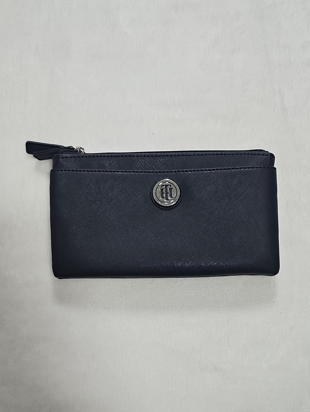 Tommy Hilfiger Navy Blue Saffiano Leather Double Zip Wallet Wristlet‎ Pouch Logo